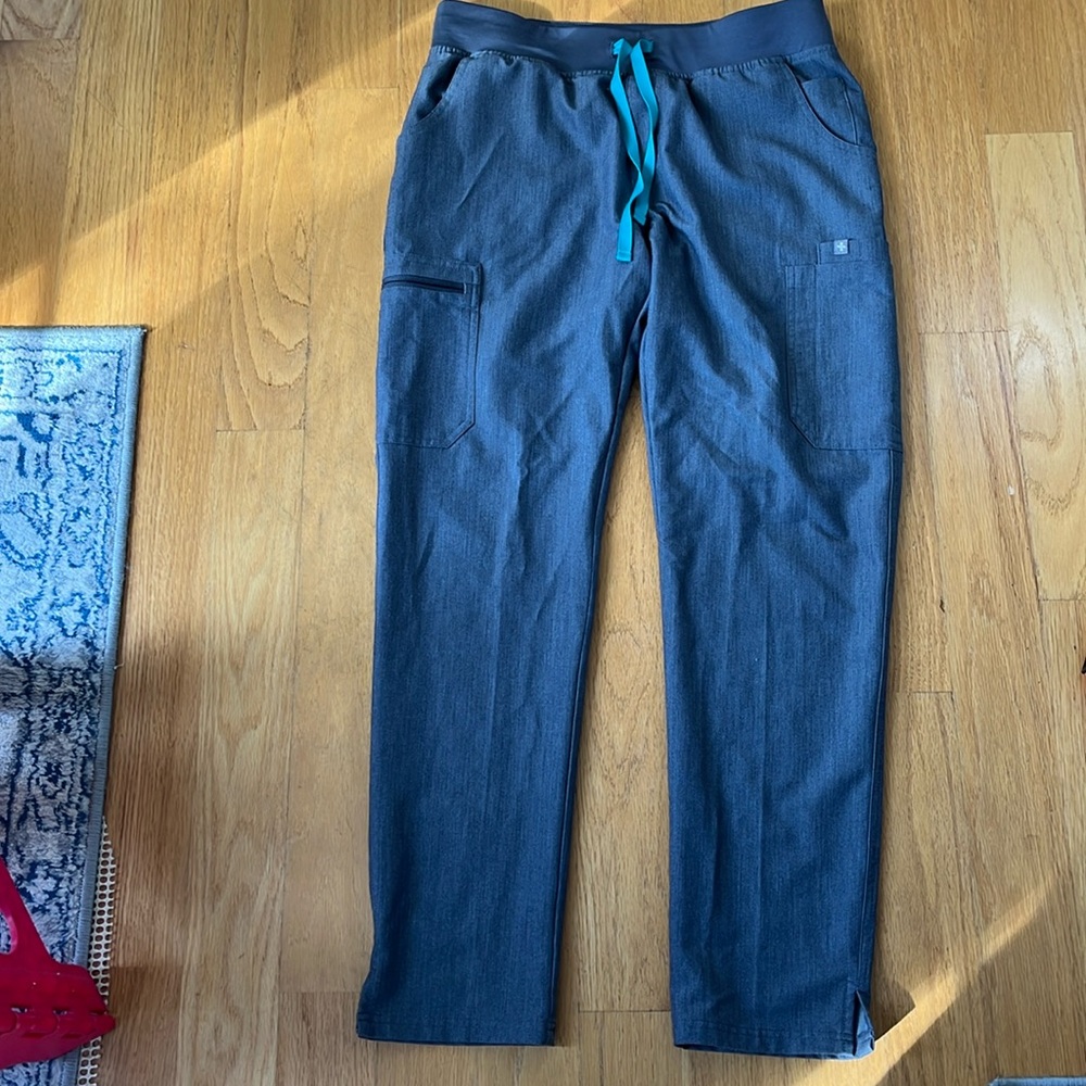Figs Yola Skinny Scrub Pants Grey Size Medium Style W21SW2019